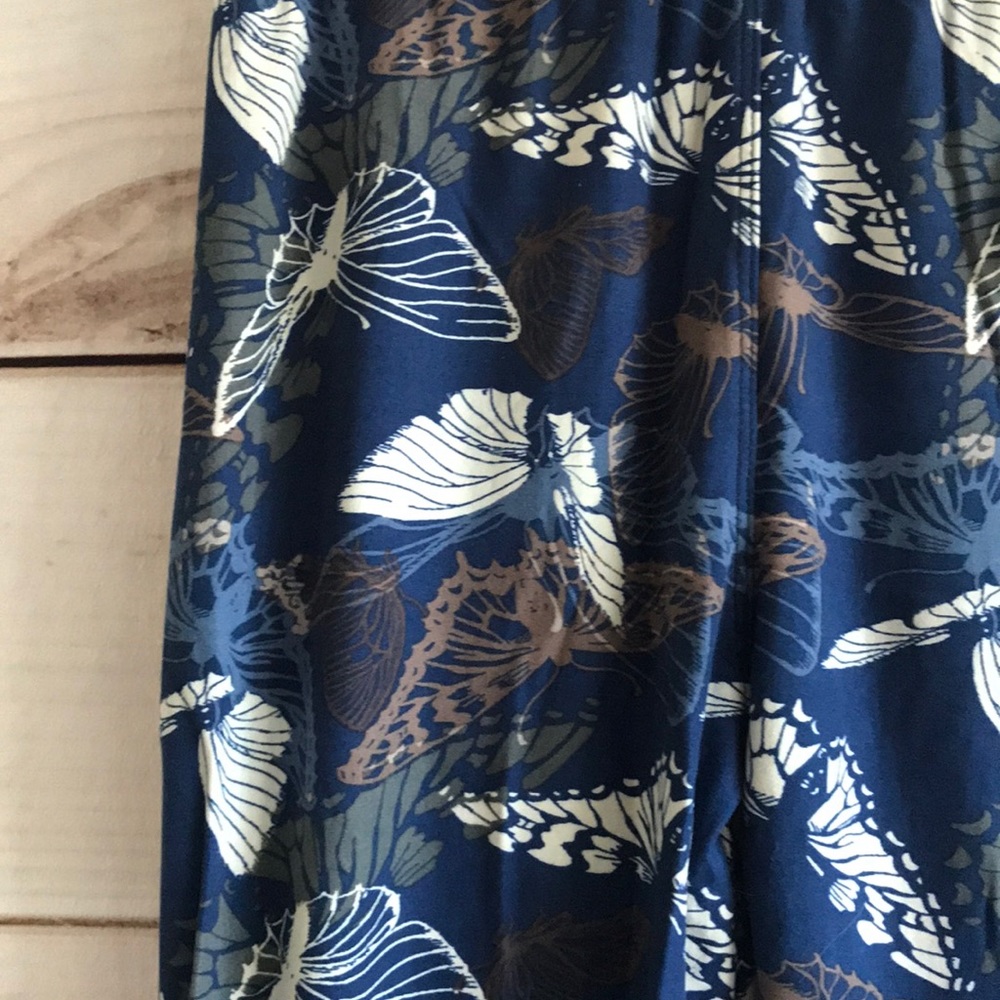 Butterfly Leggings - Picture 2 of 3